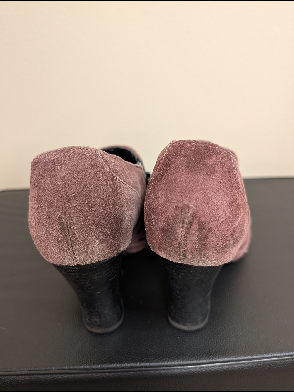 Born Crown 8 Mauve Suede Button‎ Accent Ankle Boots - Picture 5 of 10